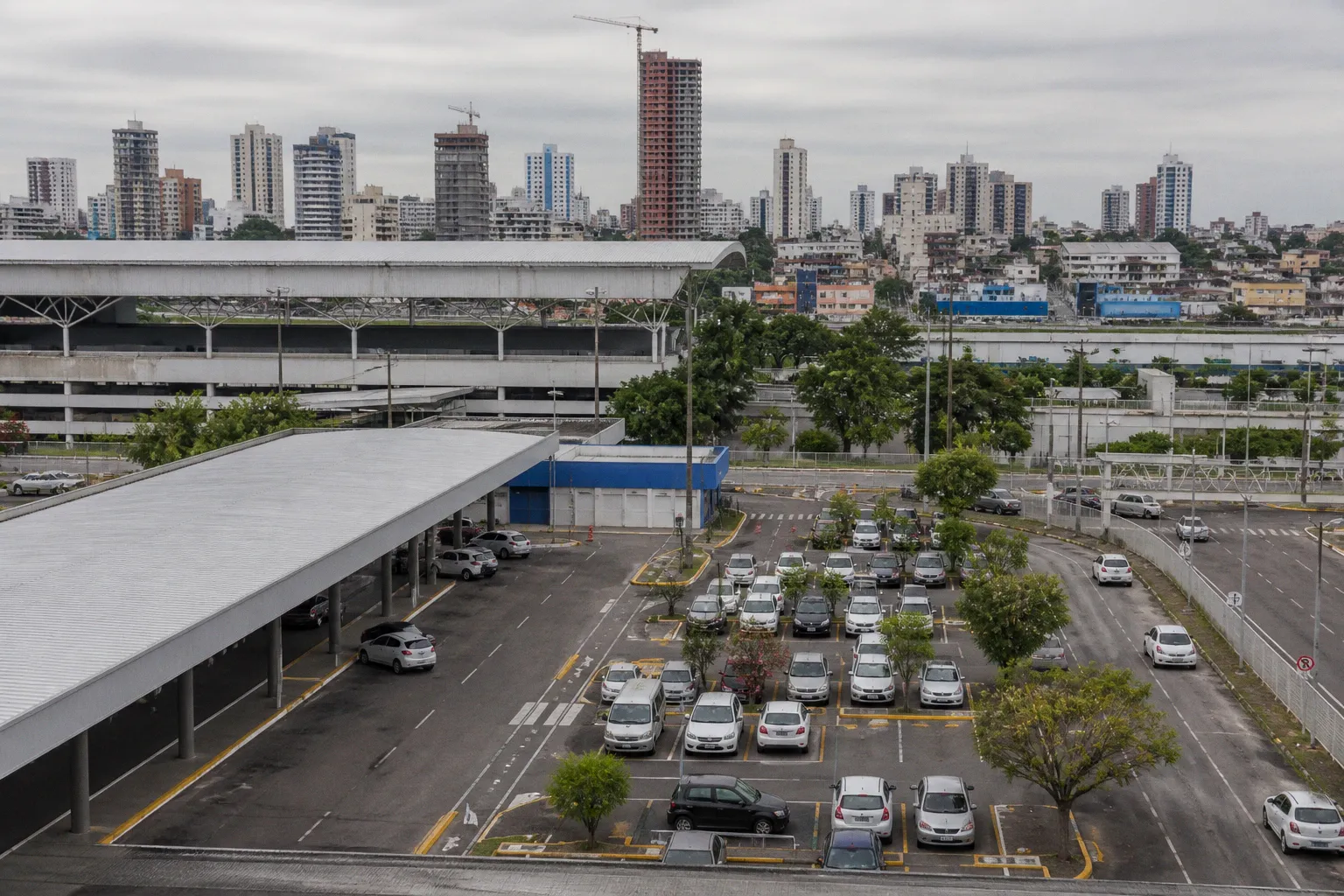 Wynajem samochodów w Manaus (Brazylia): praktyczny przewodnik